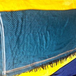 Nice very soft scarf - Slightly Used